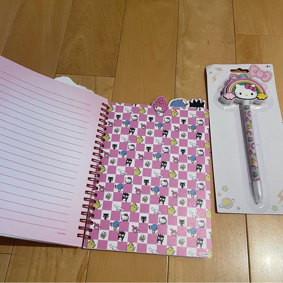 New hello kitty notebook and bow pen bundle - Picture 4 of 6